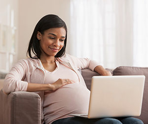 internet resources help pregnant women connect with adoptive families